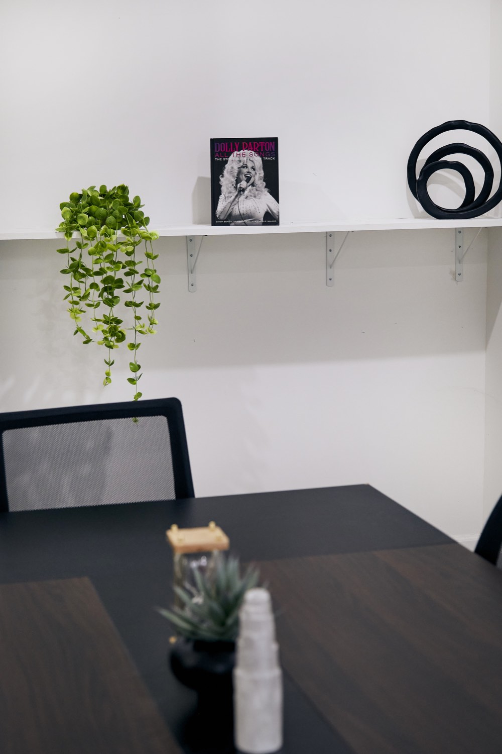 Shelf Detail
