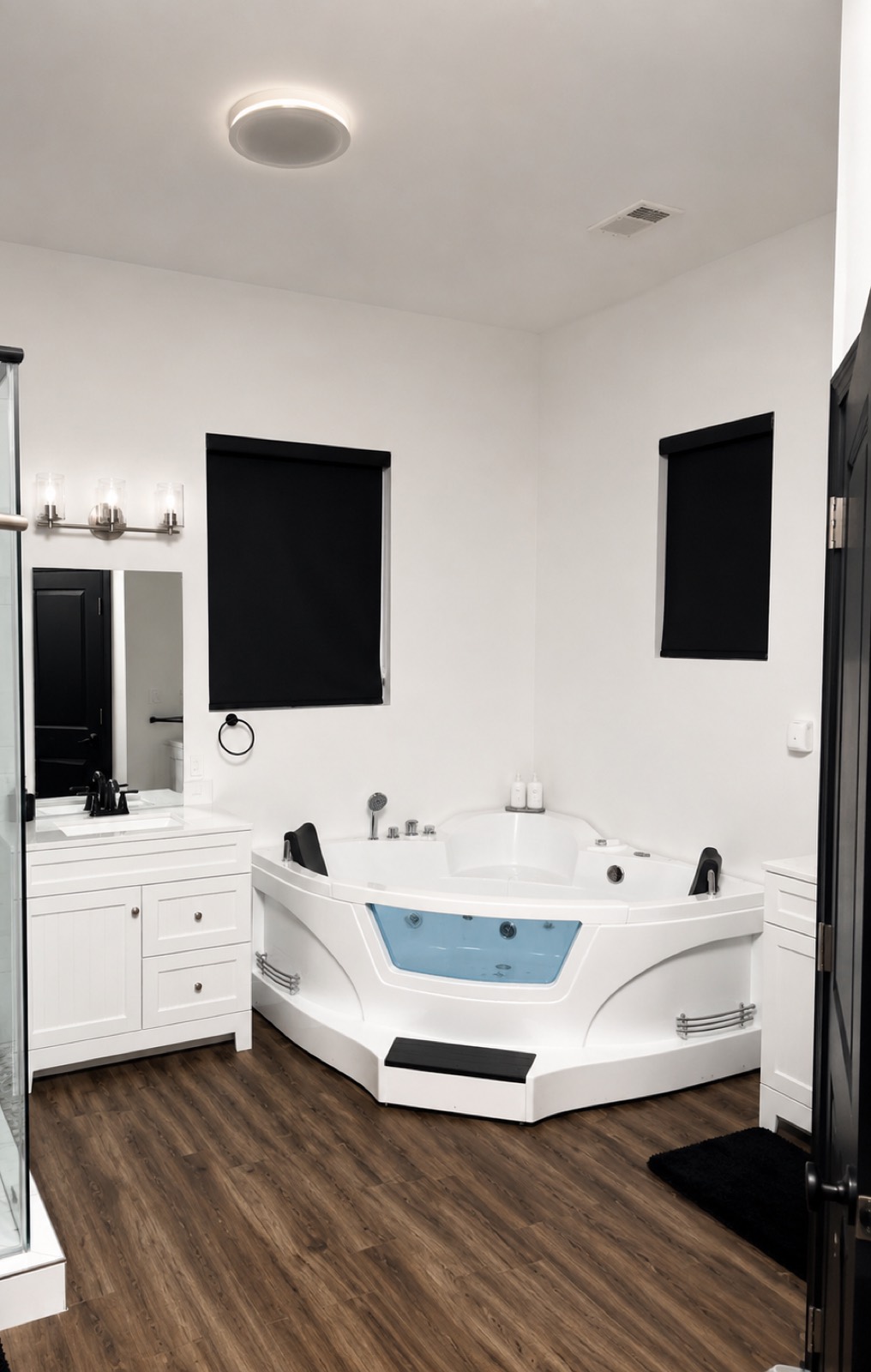 Presidential suite bath with jacuzzi tub